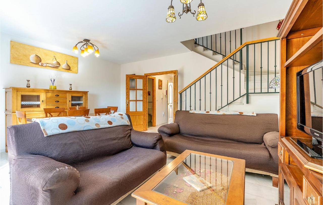 3 Bedroom Stunning Home In セネス・デ・ラ・ベガ エクステリア 写真